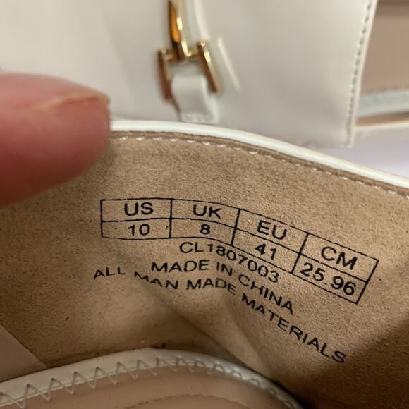 Jenn Ardor Sz 10 cream loafers with gold trim - Picture 3 of 7